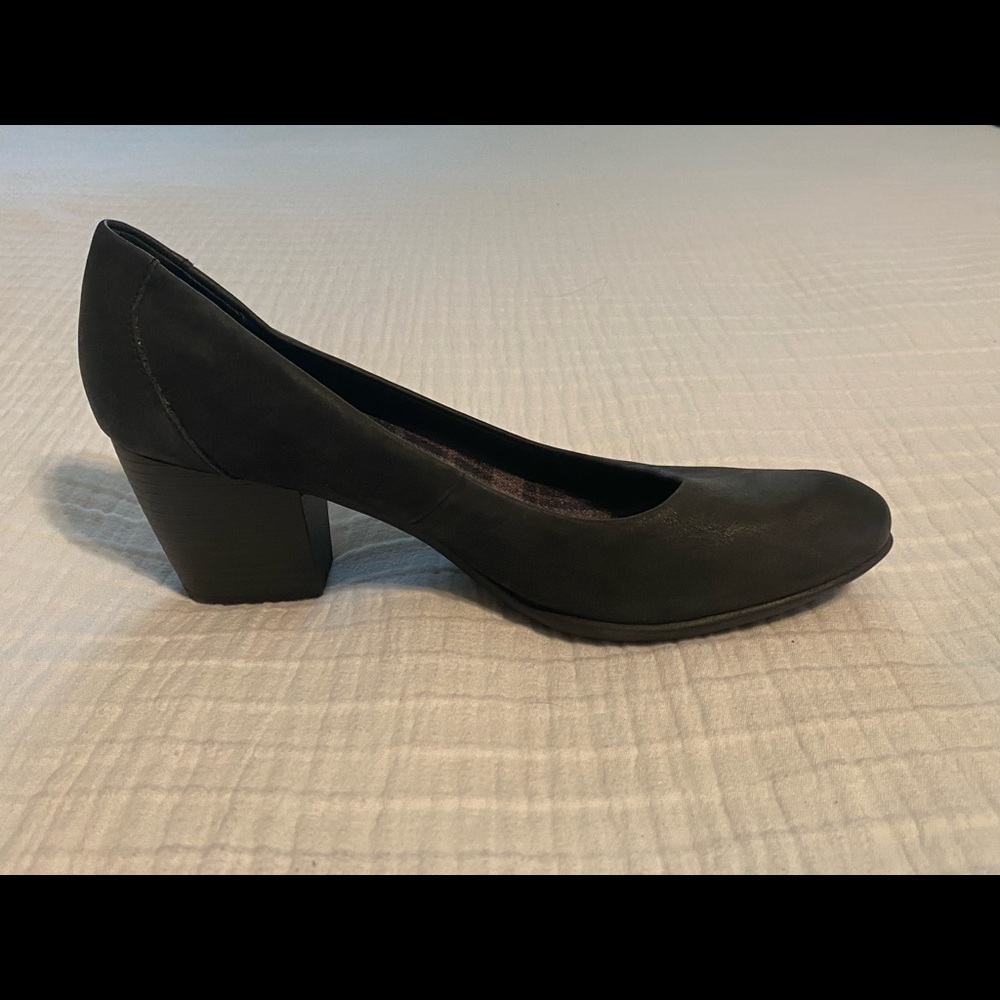 BOC charcoal black Womens size 9.5 pump-never worn